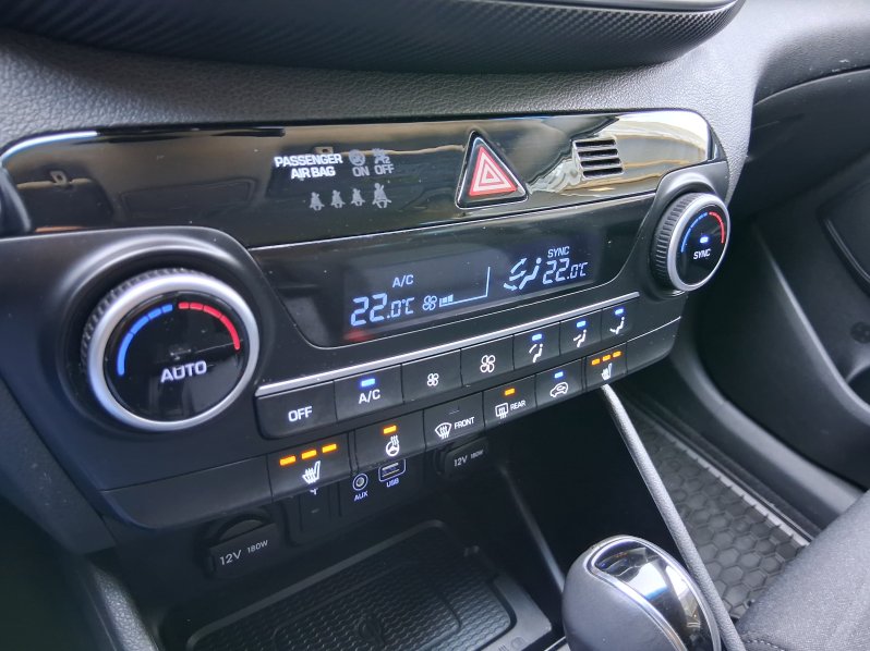 Hyundai Tucson TRIKOLOR 1.6 CRDi 100 kW full