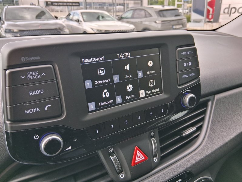 Hyundai i30 TRIKOLOR KOM. 1.4 T-GDi 103 kW full
