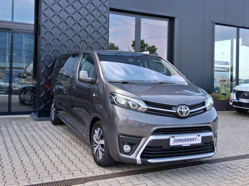 Toyota ProAce Verso FAMILY 2.0 D-4D 106 kW 8 míst full