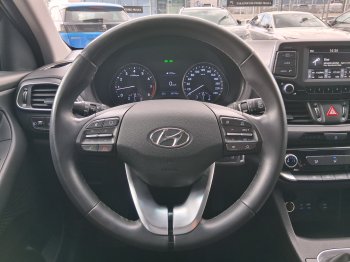Hyundai i30 TRIKOLOR KOM. 1.4 T-GDi 103 kW full