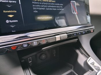 DS Automobiles DS7 CROSSBACK ESPRIT D. V. 1.6 E-Tense 4×4 full