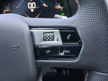 DS Automobiles DS7 CROSSBACK PERFORM. LINE 1.6 PT 133 kW full