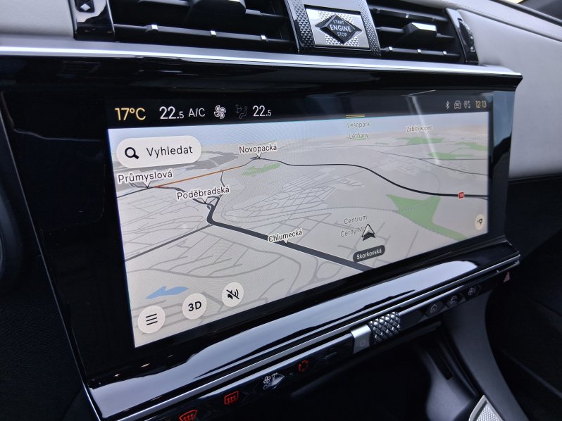 DS Automobiles DS7 CROSSBACK ESPRIT D. V. 1.6 E-Tense 4×4 full