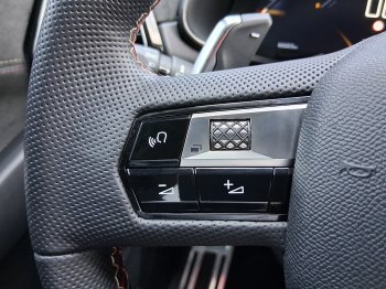 DS Automobiles DS7 CROSSBACK PERFORM. LINE 1.6 PT 133 kW full