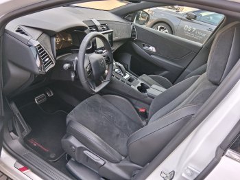 DS Automobiles DS7 CROSSBACK PERFORM. LINE 1.6 PT 133 kW full