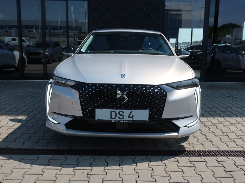 DS Automobiles DS4 EDITION FRANCE 1,5 BlueHDi 130 full