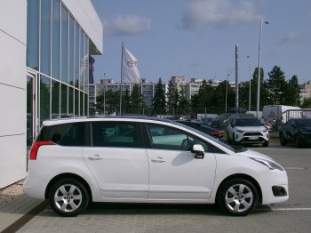 Peugeot 5008 ACTIVE+ 1,6 BHDi 88kW full