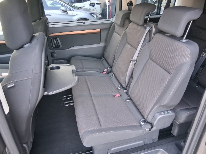 Toyota ProAce Verso FAMILY 2.0 D-4D 106 kW 8 míst full