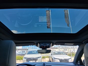 DS Automobiles DS7 CROSSBACK ESPRIT D. V. 1.6 E-Tense 4×4 full