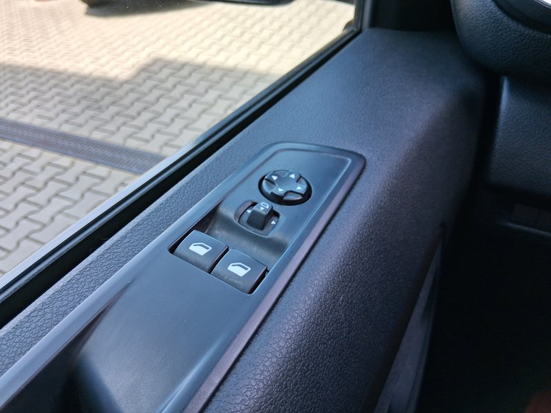 Toyota ProAce Verso FAMILY 2.0 D-4D 106 kW 8 míst full