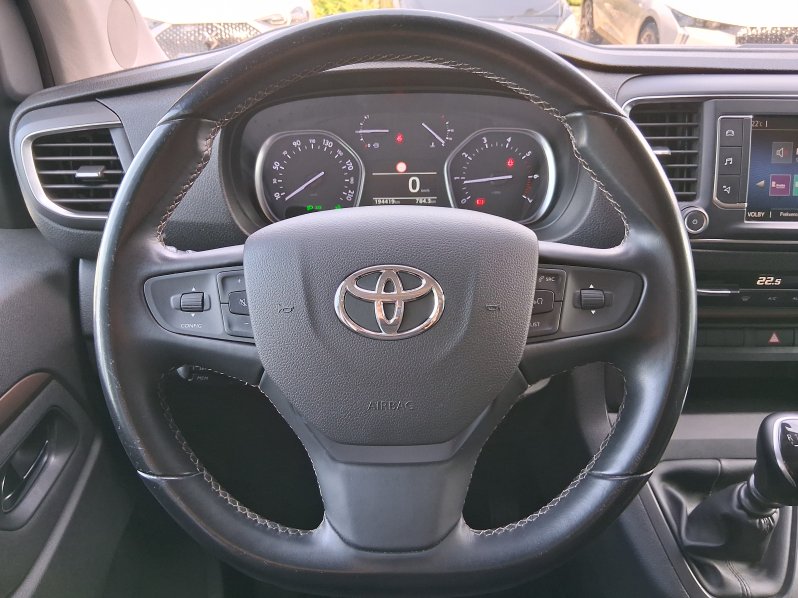 Toyota ProAce Verso FAMILY 2.0 D-4D 106 kW 8 míst full