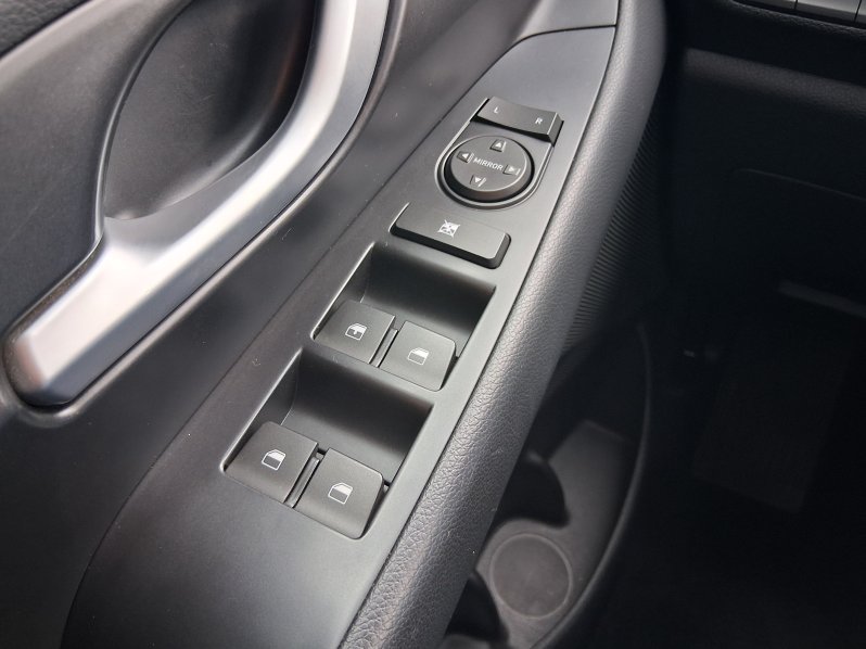 Hyundai i30 TRIKOLOR KOM. 1.4 T-GDi 103 kW full