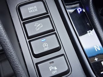 Hyundai Tucson TRIKOLOR 1.6 CRDi 100 kW full