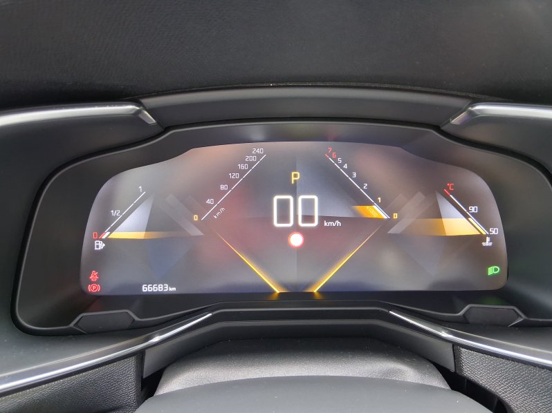 DS Automobiles DS7 CROSSBACK PERFORM. LINE 1.6 PT 133 kW full