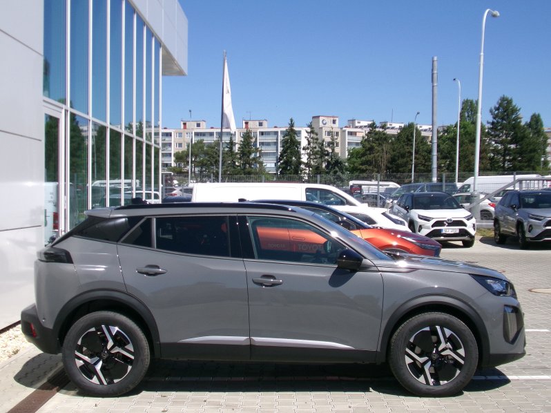 Peugeot 2008 ALLURE+ 1.2 HYBRID 145 e-DCS6 full