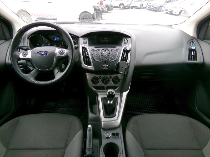 Ford Focus TREND 1,6 TDCi 70kW full