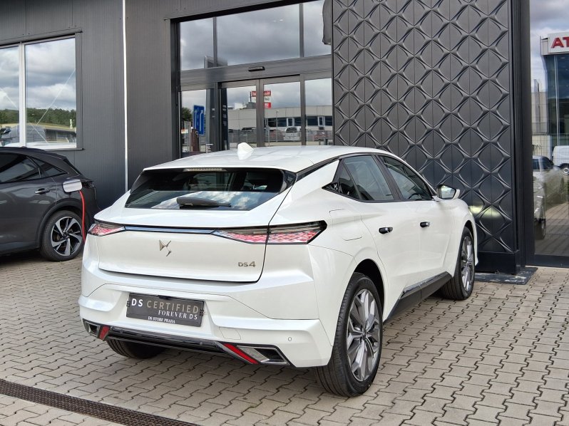 DS Automobiles DS4 TROCADERO 1.5 BHDI 96 KW full