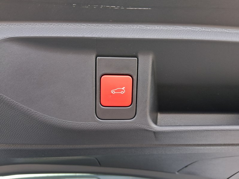 DS Automobiles DS4 TROCADERO 1.5 BHDI 96 KW full