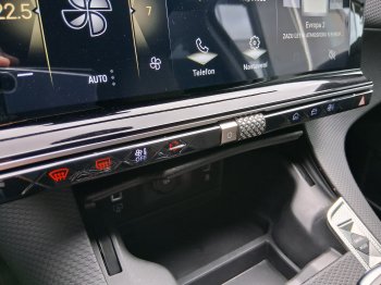 DS Automobiles DS7 CROSSBACK BASTILLE 1.5 BHDi 96 kW full