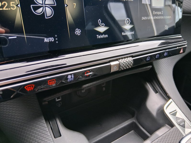 DS Automobiles DS7 CROSSBACK BASTILLE 1.5 BHDi 96 kW full