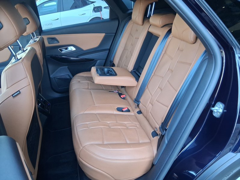 DS Automobiles DS7 CROSSBACK RIVOLI 1.6 E-TENSE 4×4 221 kW full