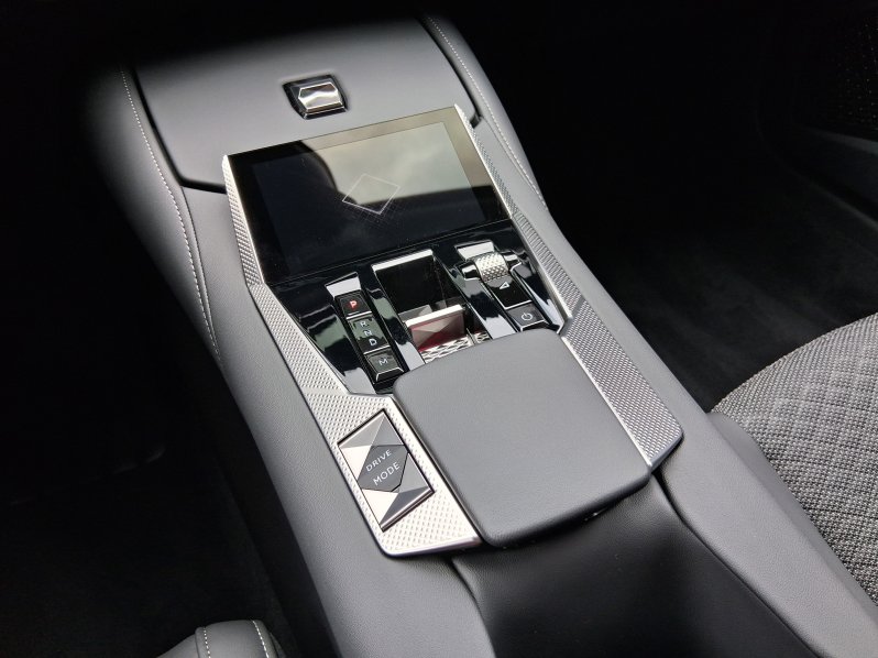 DS Automobiles DS4 TROCADERO 1.5 BHDI 96 KW full