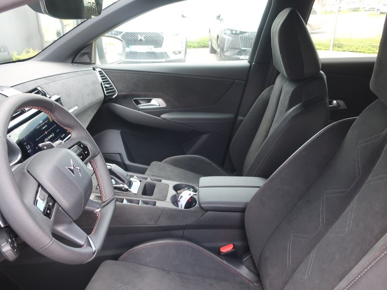 DS Automobiles DS7 CROSSBACK DS 7 CROSSBACK PERFORMANCE LIN full
