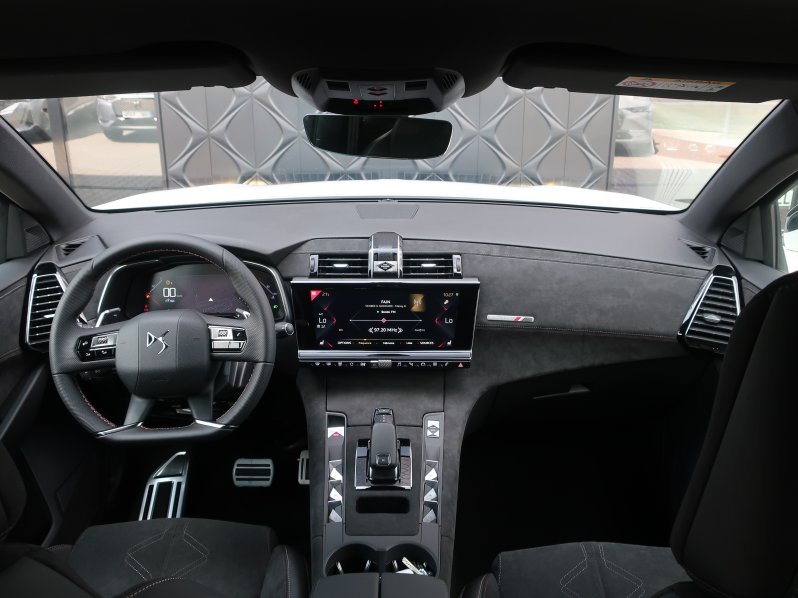 DS Automobiles DS7 CROSSBACK DS 7 CROSSBACK PERFORMANCE LIN full