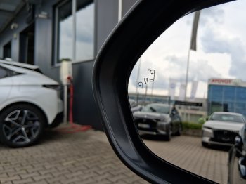 Toyota Corolla EXECUTIVE 1.8 HYB. 103 kW full