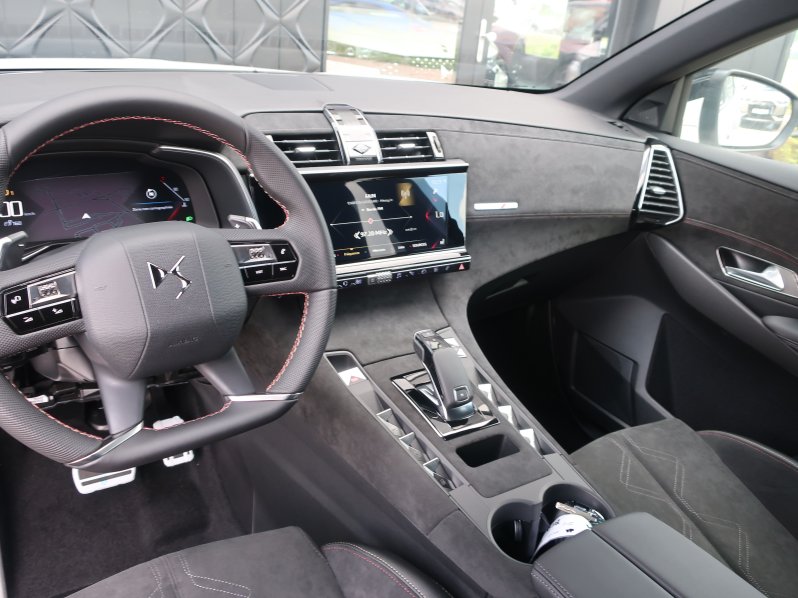 DS Automobiles DS7 CROSSBACK DS 7 CROSSBACK PERFORMANCE LIN full