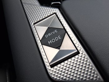 DS Automobiles DS4 TROCADERO 1.5 BHDI 96 KW full