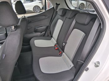 Hyundai i10 COMFORT CLUB 1.0i 49 kW full