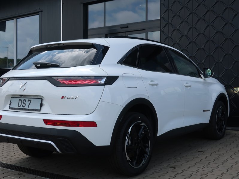 DS Automobiles DS7 CROSSBACK DS 7 CROSSBACK PERFORMANCE LIN full