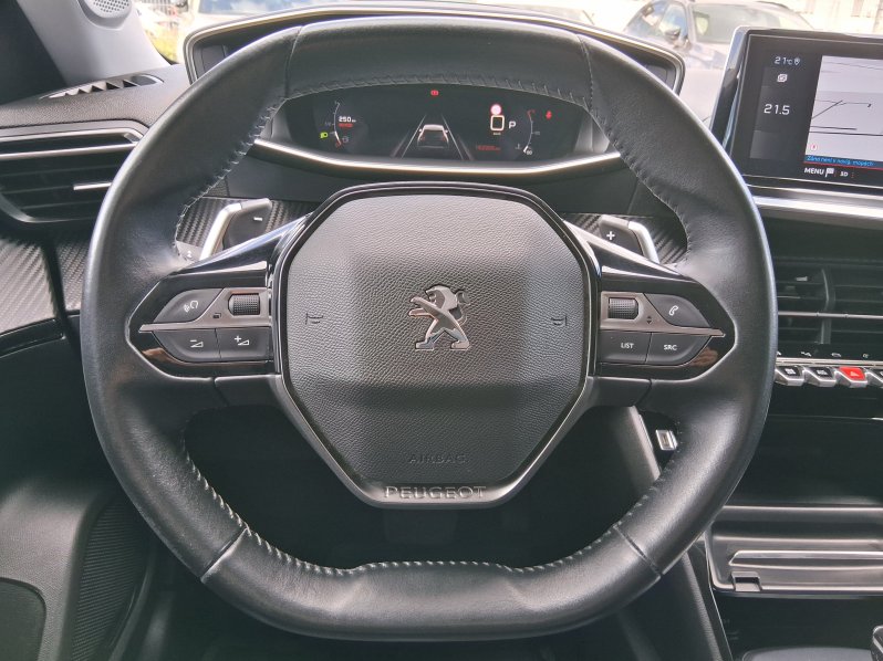 Peugeot 2008 ALLURE 1.5 BlueHDi 96 kW full