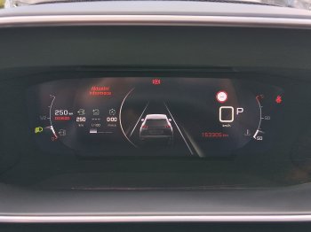 Peugeot 2008 ALLURE 1.5 BlueHDi 96 kW full