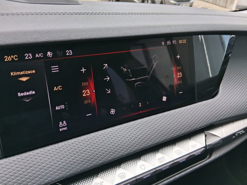 DS Automobiles DS4 TROCADERO 1.2 PURETECH 96 kW full