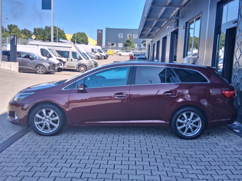 Toyota Avensis BUSINESS PLUS 2.0 D4-D 91 kW full