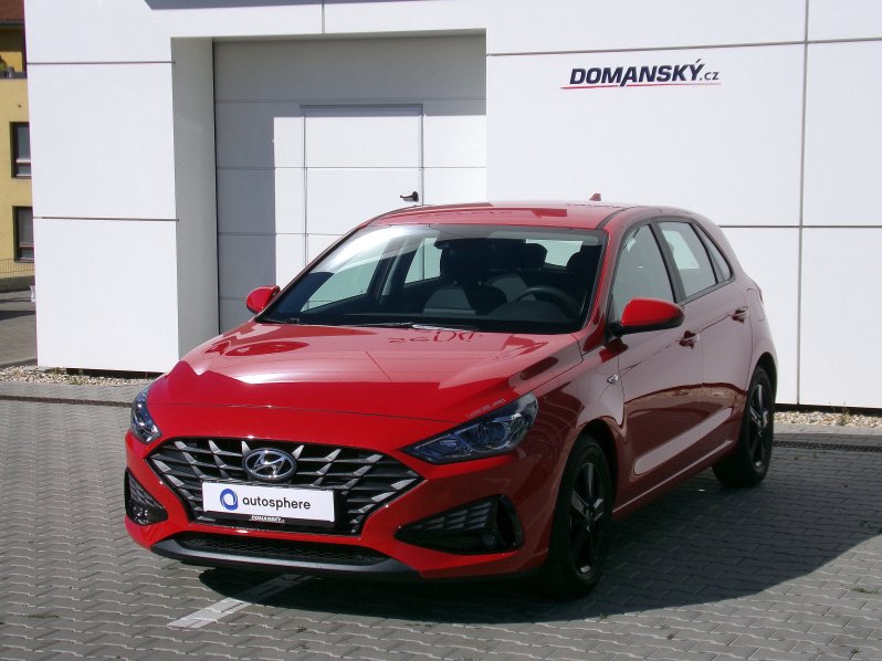 Hyundai i30 1,5i 81kW 1.MAJITEL full