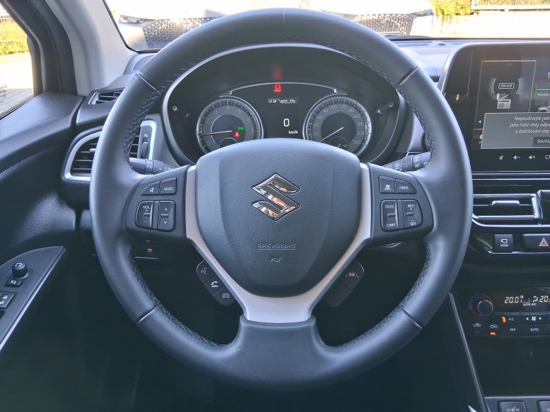 Suzuki SX4 S-Cross ELEGANCE 1.4 4X4 95 kW full
