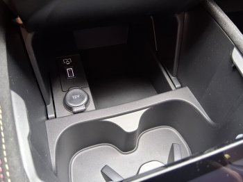 DS Automobiles DS4 PERFORM. LINE+ 1.2 PT 96 kW full