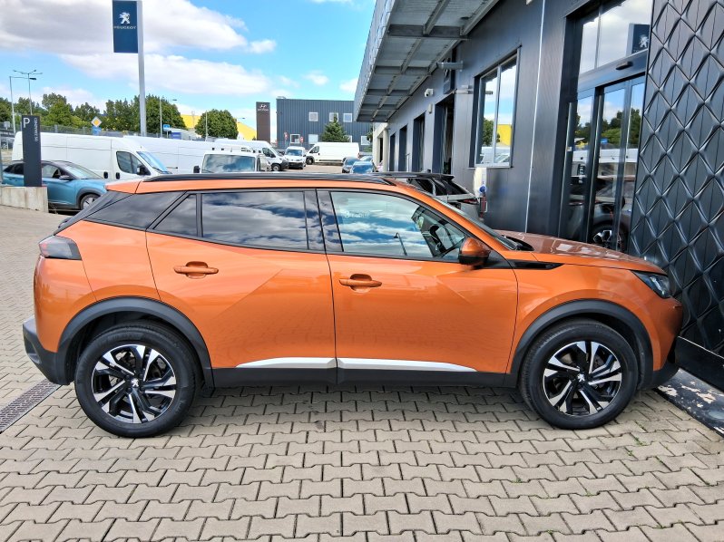 Peugeot 2008 ALLURE 1.5 BlueHDi 96 kW full