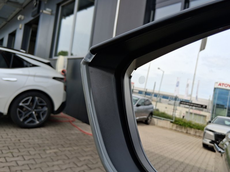 DS Automobiles DS4 TROCADERO 1.2 PURETECH 96 kW full