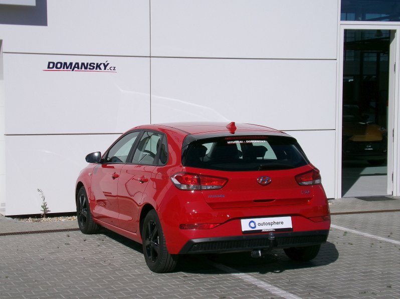 Hyundai i30 1,5i 81kW 1.MAJITEL full
