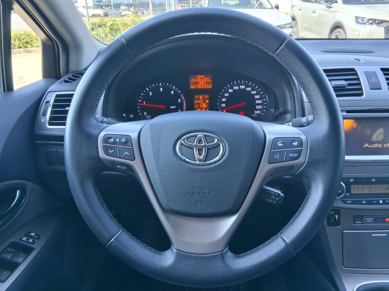 Toyota Avensis BUSINESS PLUS 2.0 D4-D 91 kW full
