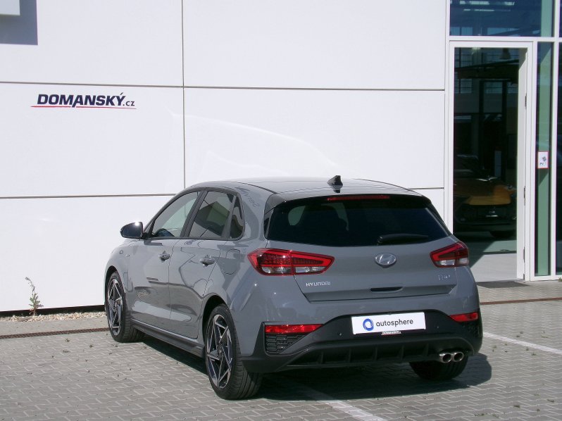 Hyundai i30 N-LINE 1,5 T-GDi MHEV 103kW full