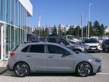 Hyundai i30 N-LINE 1,5 T-GDi MHEV 103kW full