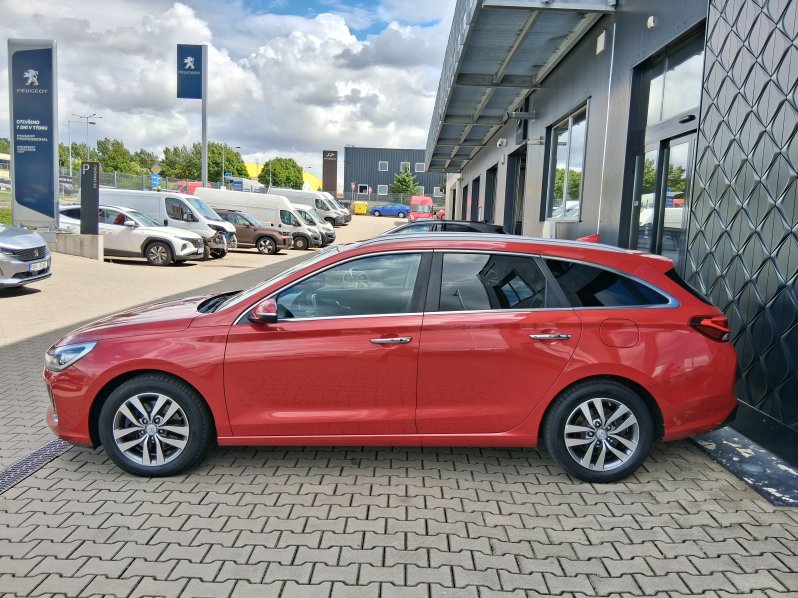 Hyundai i30 STYLE PREMIUM 1.4 T-GDi 103 kW full