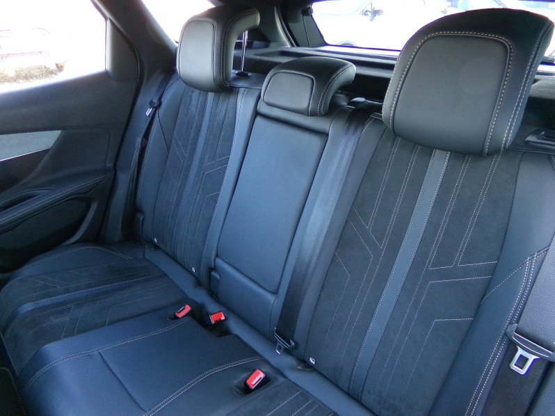 Peugeot 3008 GT PACK 1.6 HYBRID4 300 4X4 AT full