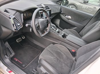 DS Automobiles DS7 CROSSBACK PERFOR. LINE 1.5 BLUEHDI 96 kW full