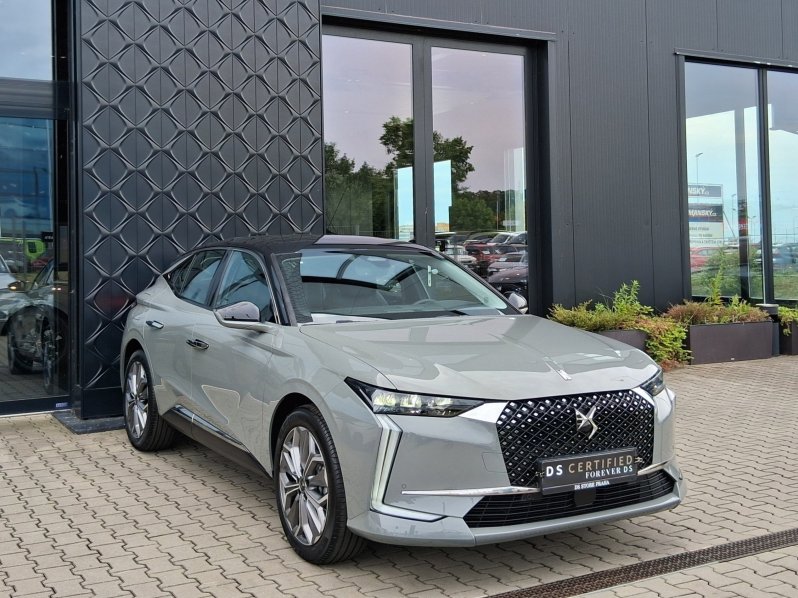 DS Automobiles DS4 TROCADERO 1.2 PURETECH 96 kW full